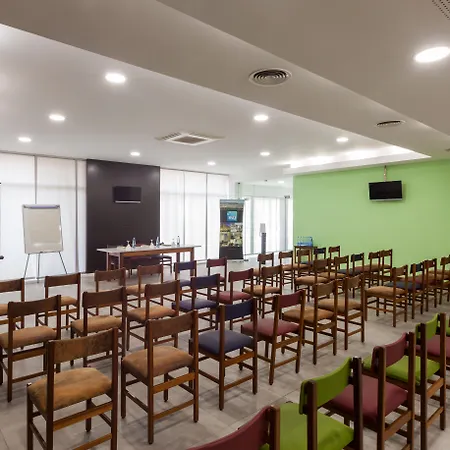 Rali Viana מלון 3*